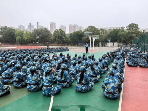 【安全保卫部】安全保卫部联合学生工作部开展“安全教育走进新生生活”活动