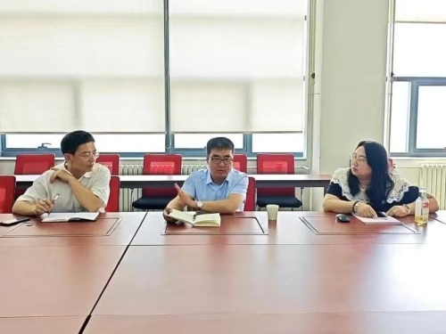 学院领导调研工商管理系党建与学生工作