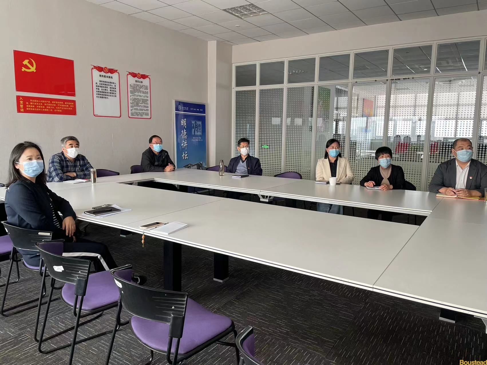 新葡的京集团8814检测站师生热议党的二十大胜利召开