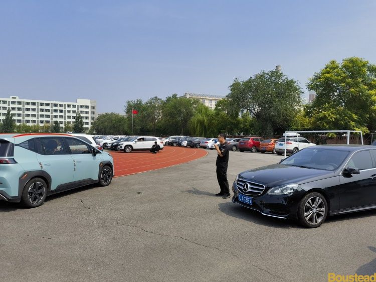 安全保卫部全力做好新生入学期间安全保卫工作