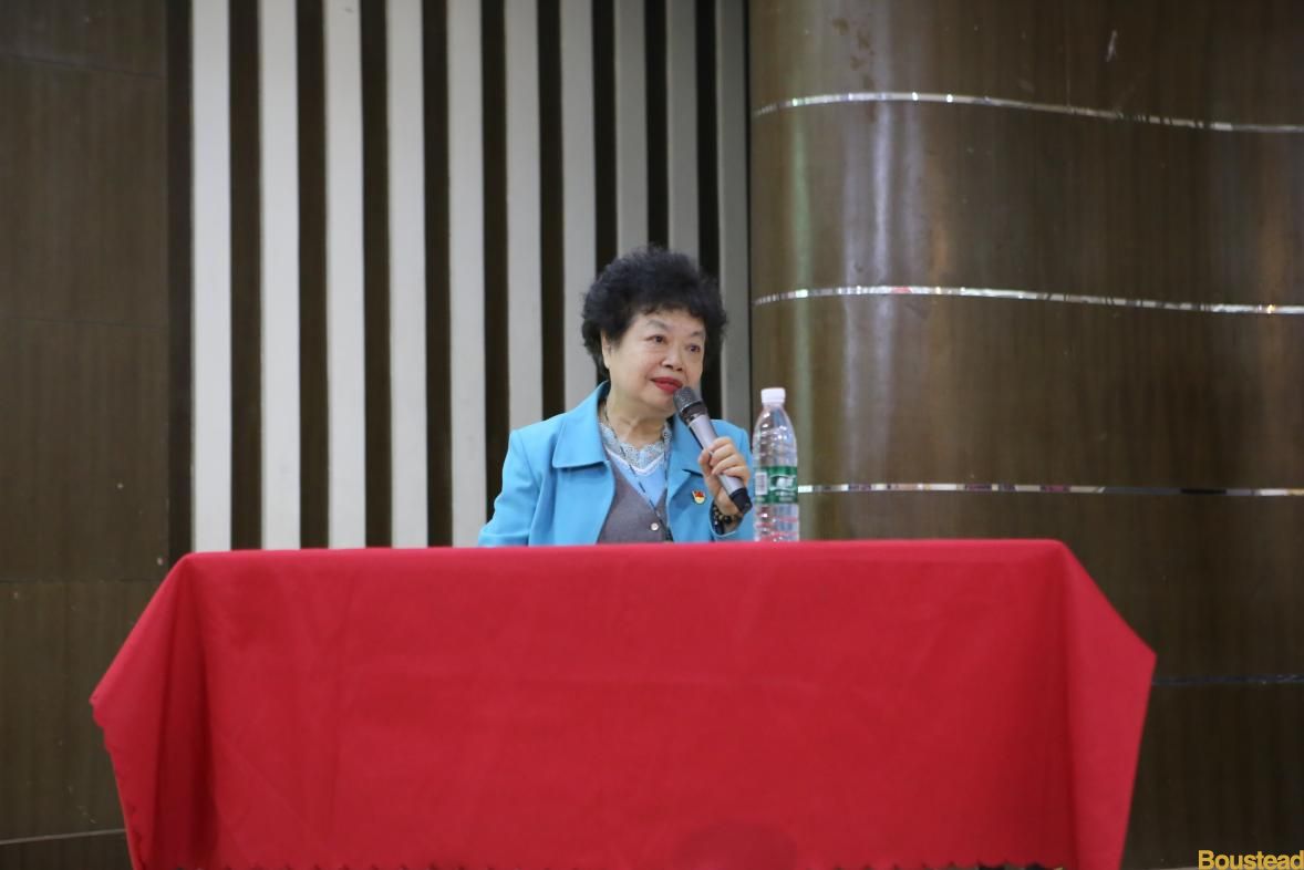 【延安精神研究会】延安精神进校园——新葡的京举行延安精神研究会会议暨“让延安精神放射出新的时代光芒”专题讲座