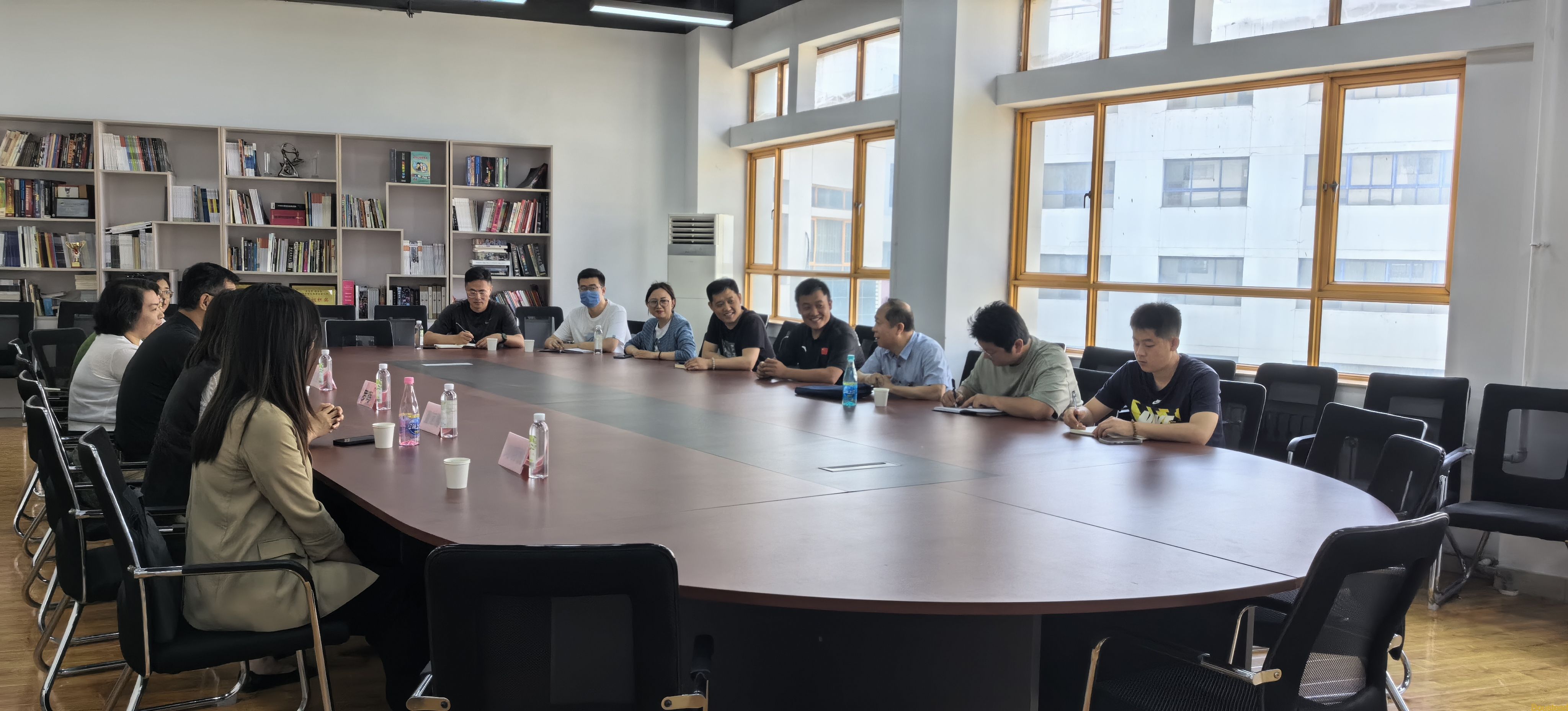 院校连心，携手共进——新葡的京集团8814检测站与新葡的京开展党建交流活动