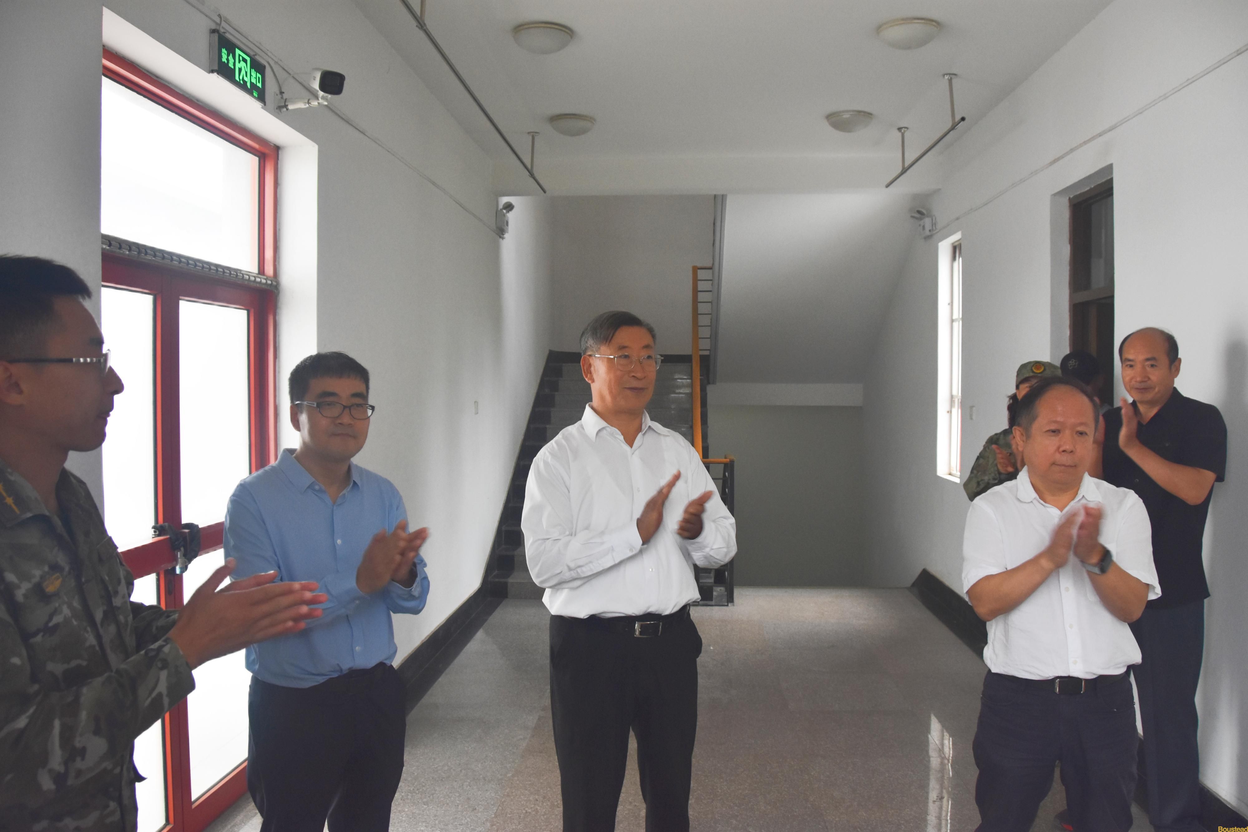 学院领导看望慰问2024级新生军训教官