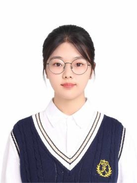 市级优秀学生称号获得者:方康丽,赵新宇